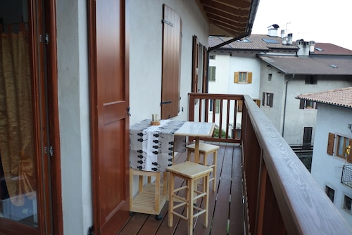Huoneisto pienessä kylässä laakson järvien, Trentino