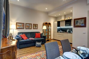 Smart TV, DVD player, brinquedos, livros