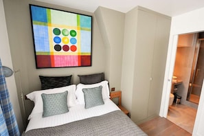 2 Schlafzimmer, Zimmersafe, Bügeleisen/Bügelbrett, kostenloses WLAN