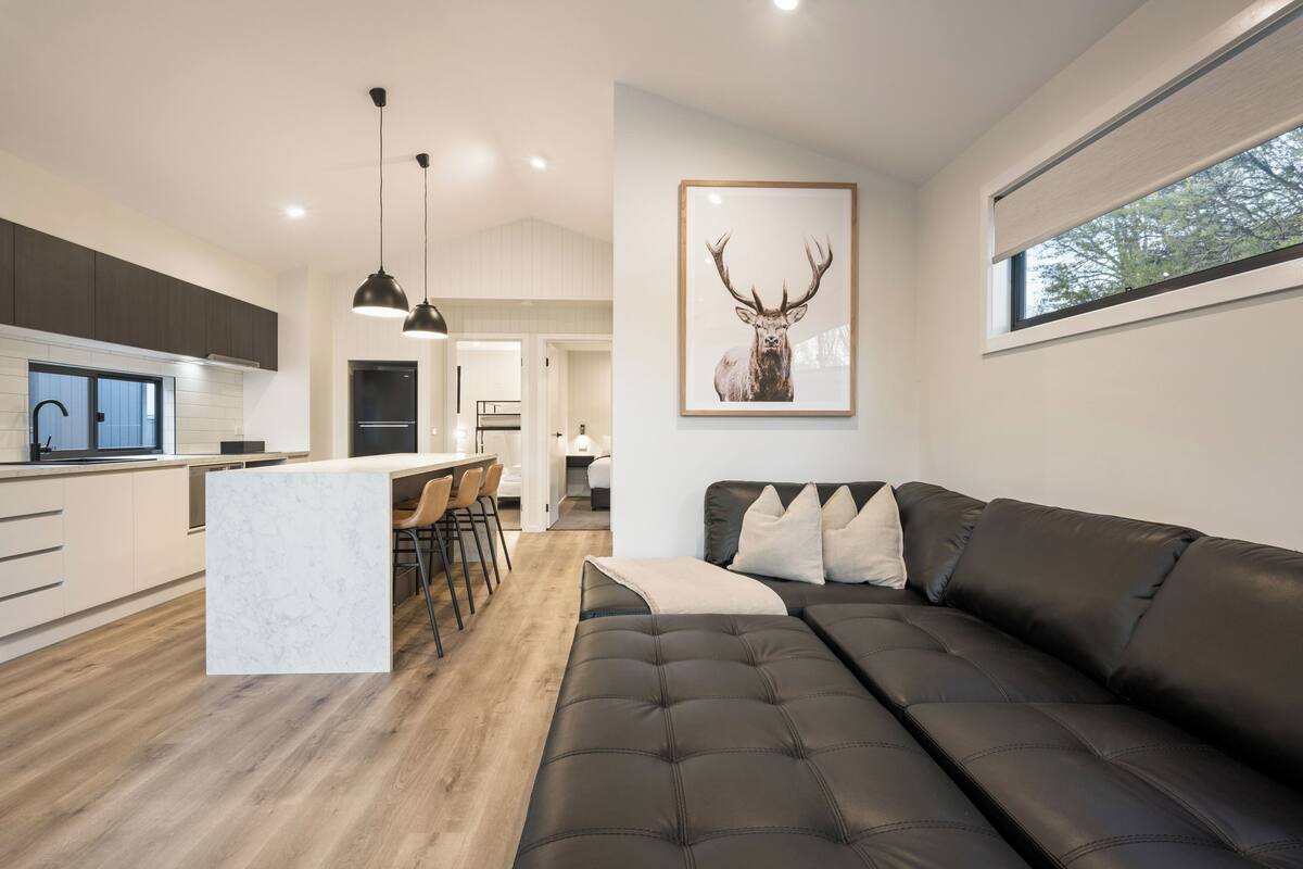 Cabana superluxo, 2 quartos | Individualmente mobiliados, ferros/tábuas de passar roupa