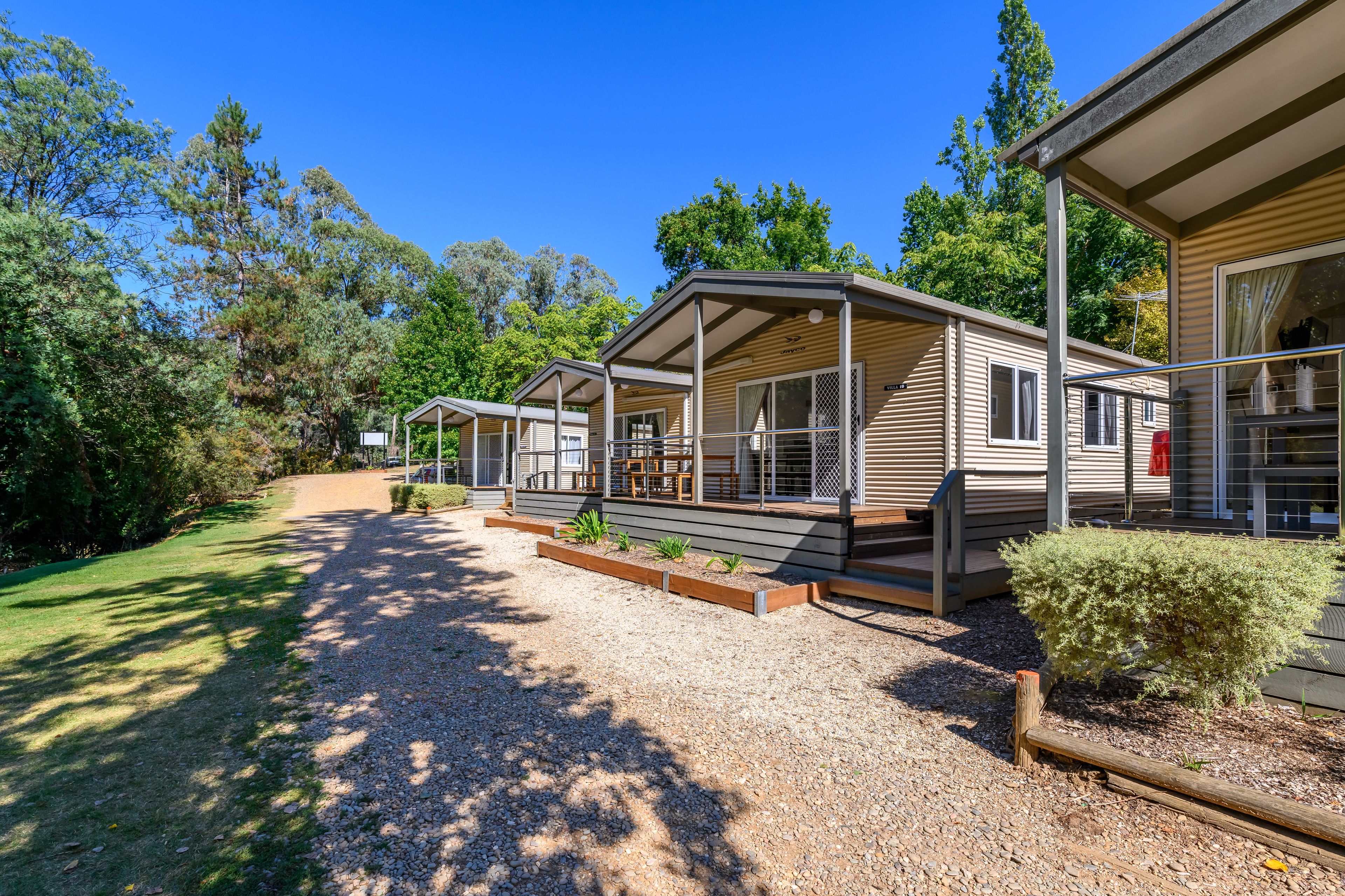 Villa, 3 Bedrooms, River View | Dilengkapkan perabot secara berasingan, seterika/papan seterika 