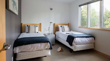 2 quartos, escrivaninha, ferros/tábuas de passar roupa, Wi-Fi