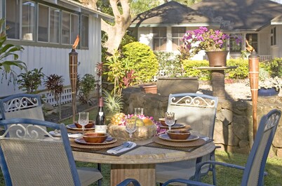 Fern Grotto Inn - Lonely Planet Recommends our Cottages! VRBO Bear Stayed Here!