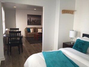 3 chambres, fer et planche à repasser, accès au Wi-Fi (inclus)