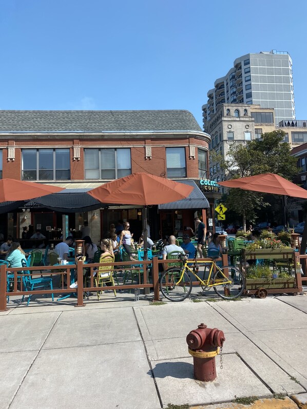 Restauration en plein air