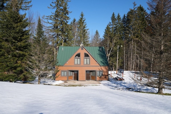 Mặt tiền nơi lưu trú