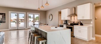 Upscale Resort Home met entertainment overload!