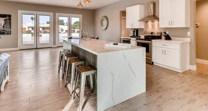 Luxury|Pickleball|Salt Water Pool/Spa