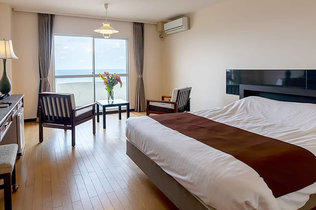 double room, non smoking, ocean view | desk, iron/ironing board, free wifi