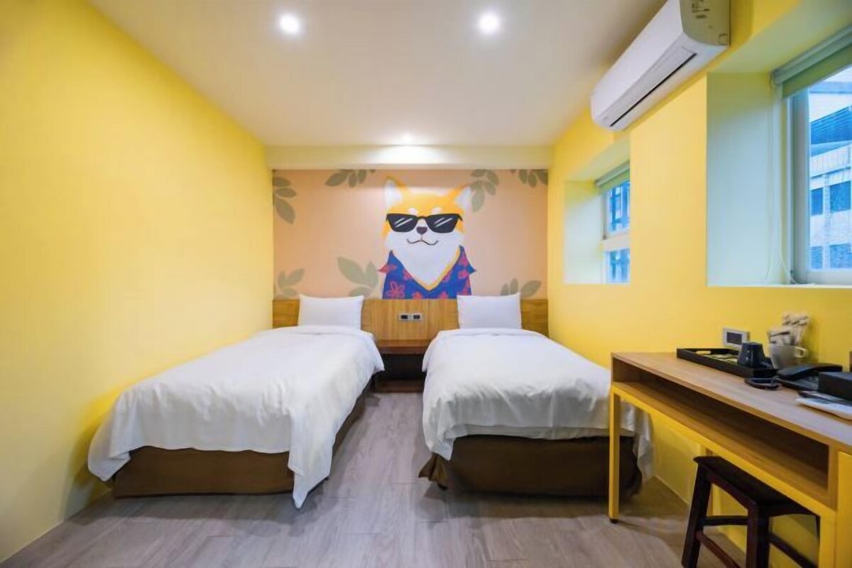 Desk, blackout curtains, free WiFi, bed sheets