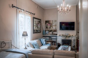 奢华别墅, 4 间卧室, 葡萄庄园景观 | 起居区 | 液晶电视、Netflix、DVD 播放器