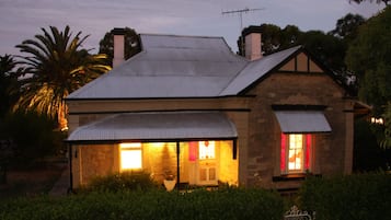 Fachada da propriedade