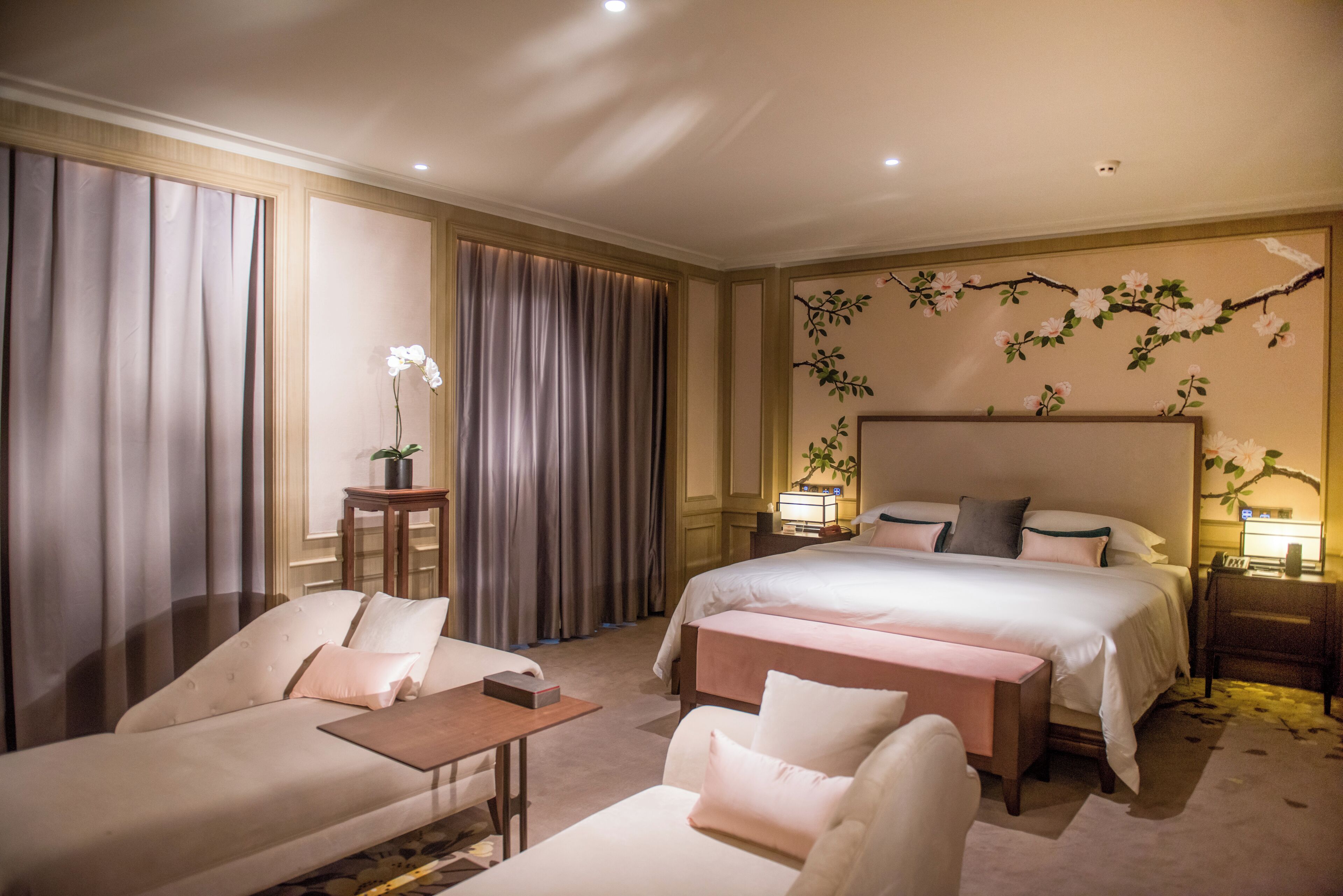 Suite de lujo (奢华总统套房) | Minibar, caja fuerte, cortinas opacas y tabla de planchar con plancha