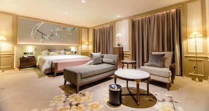 Weihaiwei Hotel