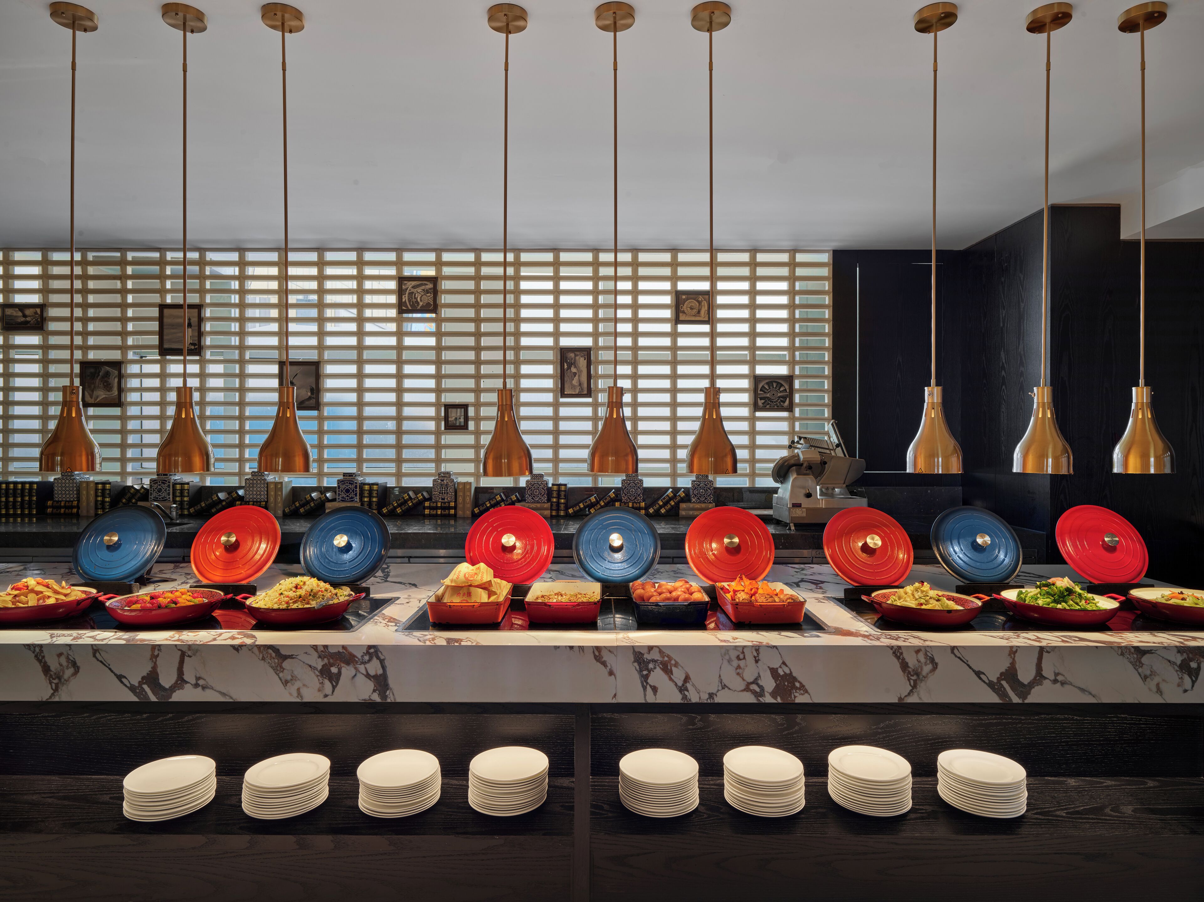 Daily buffet breakfast for a fee