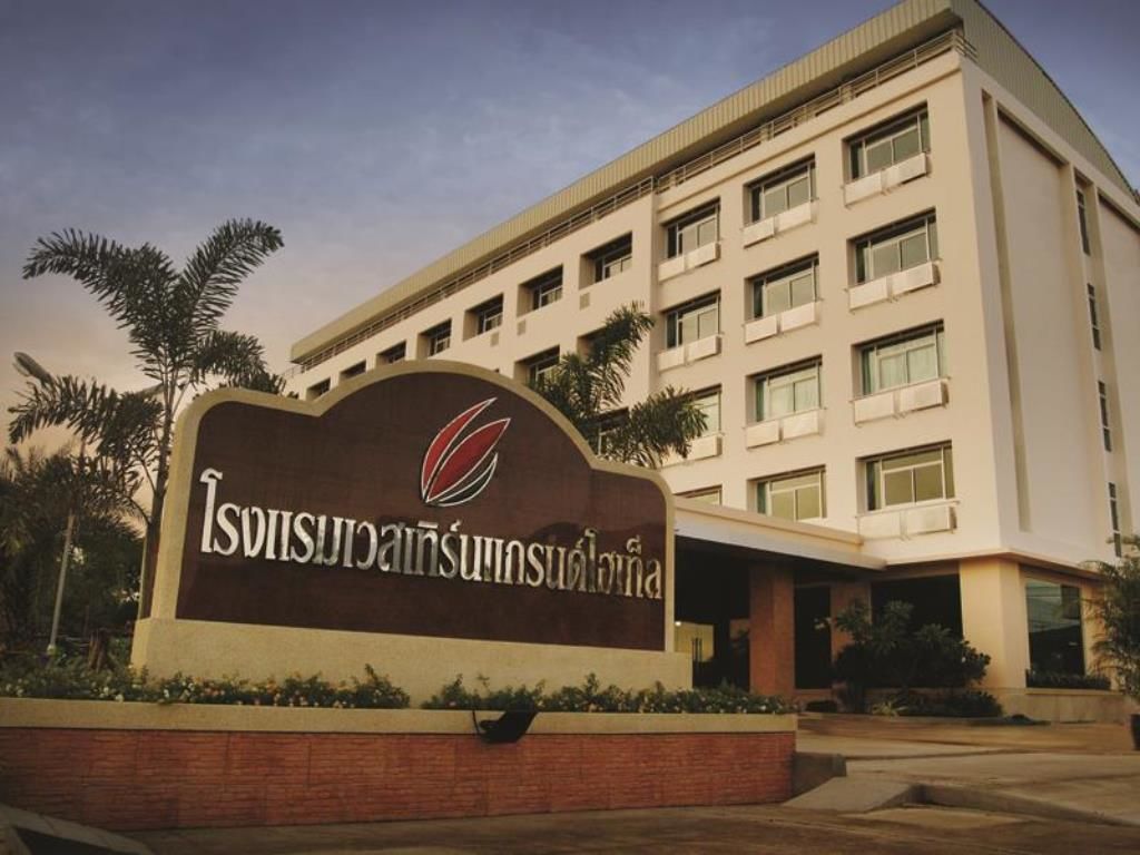 تفاصيل الفندق من الخارج