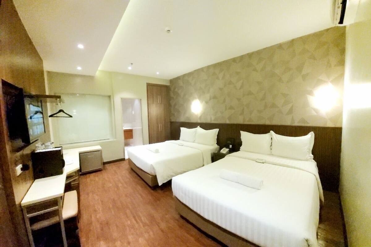 Quarto premier | Roupas de cama premium, escrivaninha, quartos à prova de som