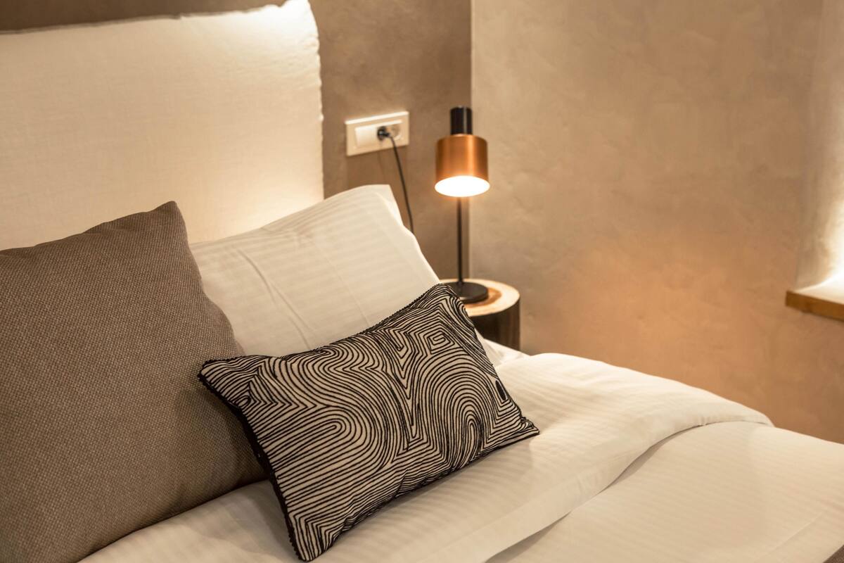 Suite, 1 Bedroom | Desk, blackout drapes, soundproofing, iron/ironing board (on request)