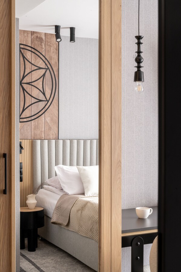 笔记本电脑工作区、免费 WiFi