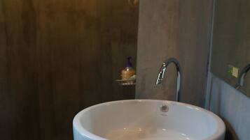 Standard Room | Bathroom sink