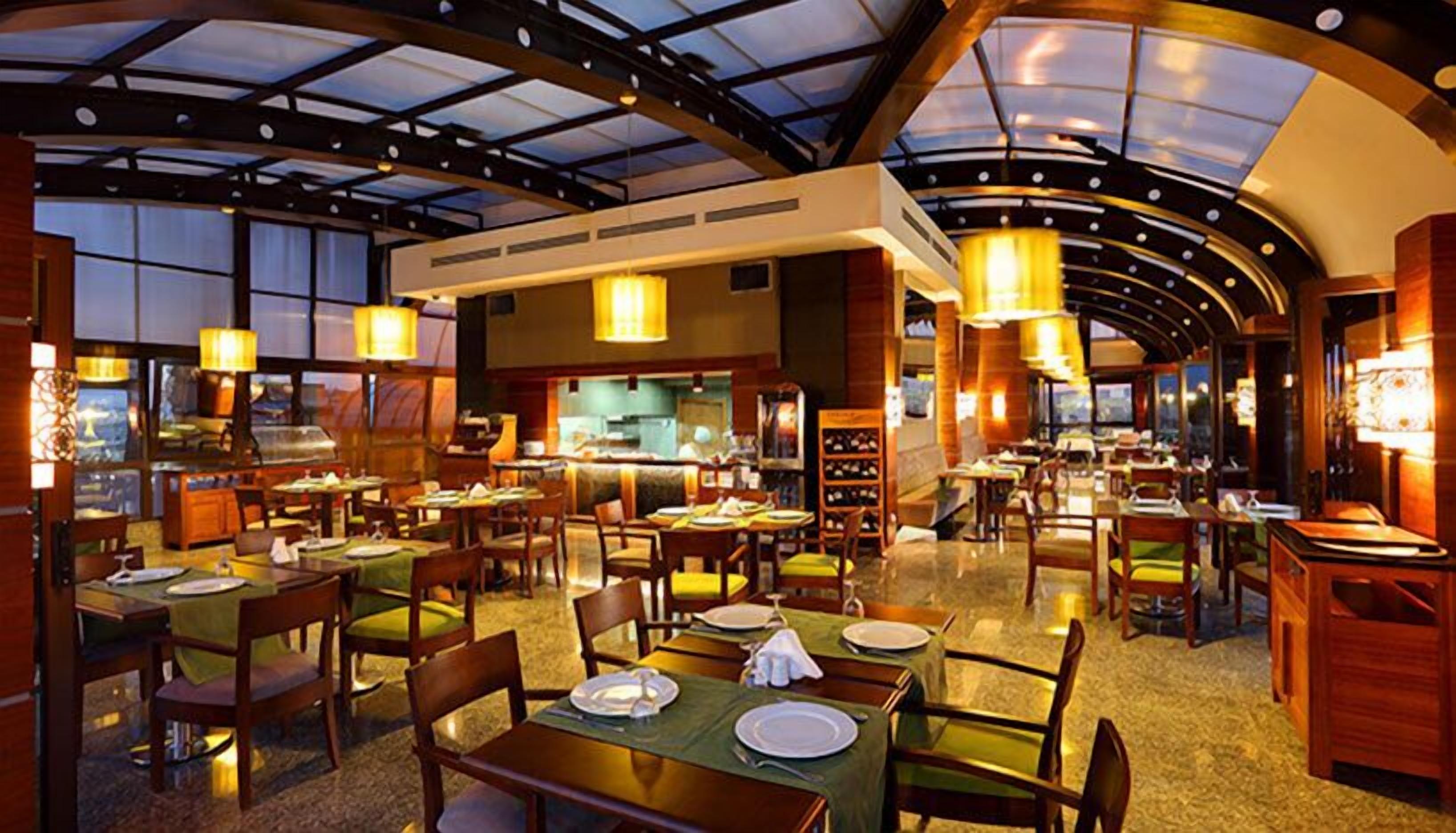 2 restaurants, breakfast, lunch, dinner served; turkish cuisine