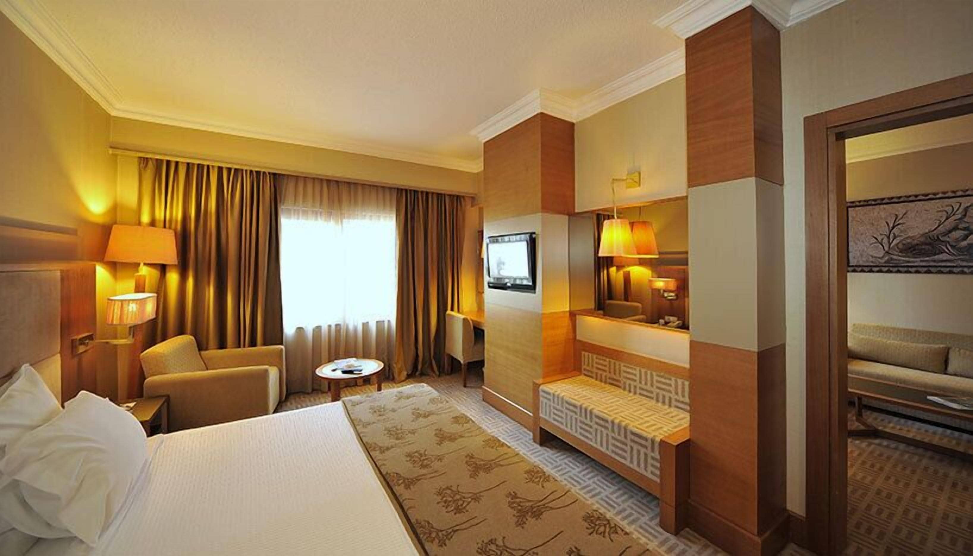 minibar, in-room safe, desk, iron/ironing board