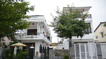 Fachada da propriedade