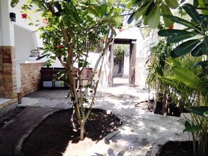 Property grounds - Padanta Homestay (Gili Trawangan)