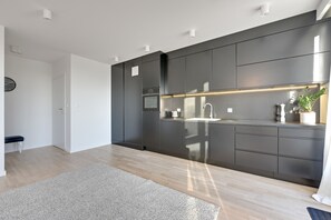 Studio, Balcony (with parking - 45B) | Iron/ironing board, free WiFi - Apartinfo Angielska Grobla Apartments (Gdansk)