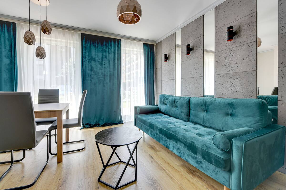 Apartamento Deluxe, 1 habitación, terraza (114B) | Sala de estar | Una televisión de pantalla plana