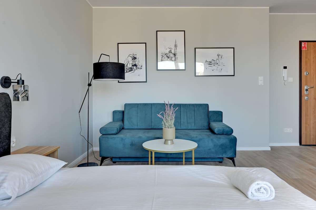 Studio, parveke (with parking - 11/65) | Olohuone | Taulutelevisio