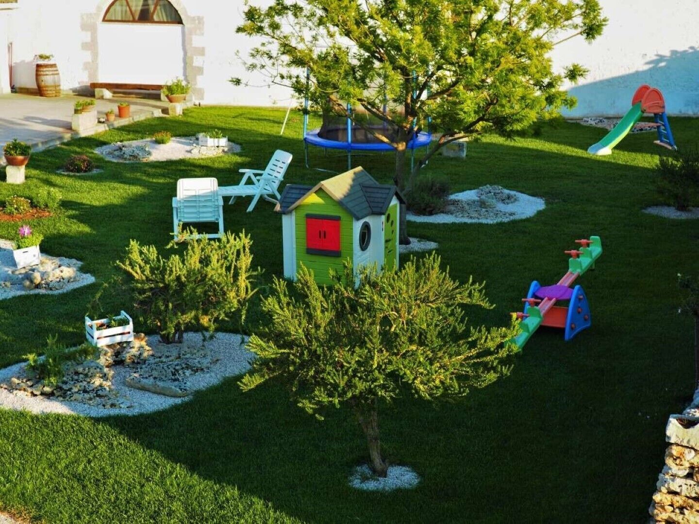 Tempat bermain anak - outdoor