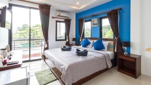 Kamar Double Standar | Brankas, Wi-Fi gratis, dan seprai linen