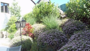 Exterior -  Hotel Les Tilleuls (Saint-Cirgues-de-Jordanne)