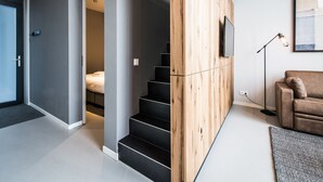 L 2 Bedroom Apartment, Sofa Bed, Duplex