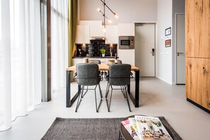 Premium bedding, soundproofing, iron/ironing board - YAYS Amsterdam East by Numa (Amsterdam)