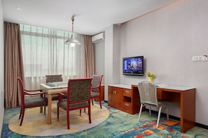 Suite Business, 1 cama de matrimonio grande | Ropa de cama de alta calidad y edredones de plumas