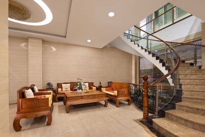 Kaiserdom Hotel Airport Branch