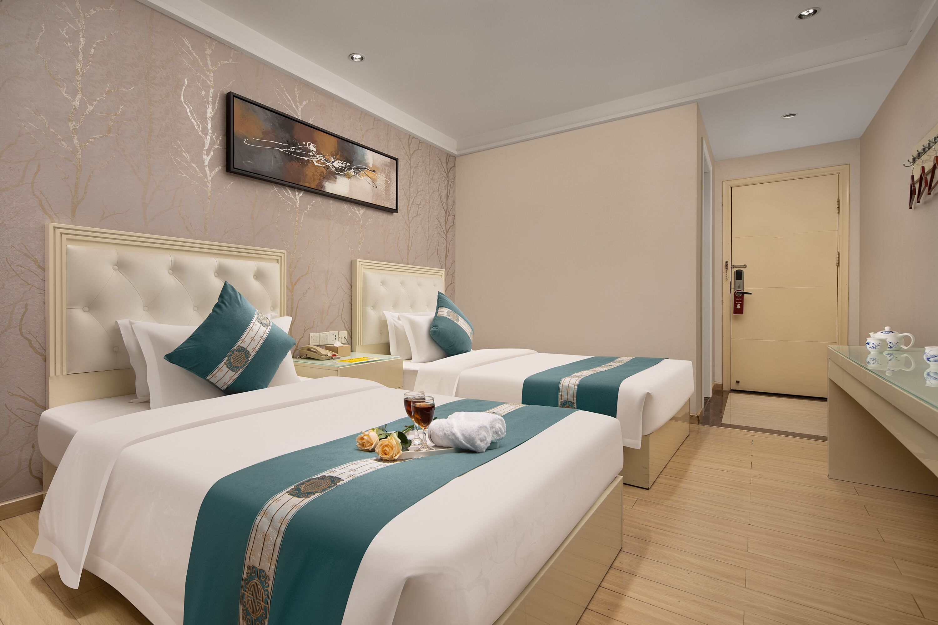 1 bedroom, premium bedding, down duvets, memory-foam beds