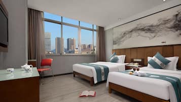 Exterior Twin Room | Premium bedding, down comforters, memory foam beds, desk