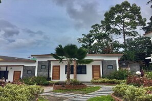 Exterior - Field-d House (Koh Tao)