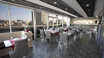 Se sirven comidas y cenas