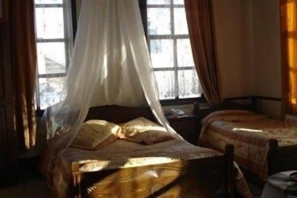 Minibar, fer et planche à repasser, lits bébé (gratuits)