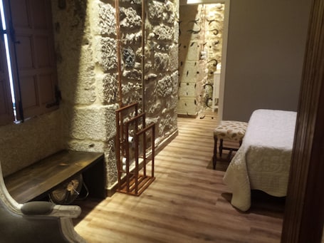 Double Room | Blackout curtains, iron/ironing board, free cots/infant beds. Casa da Torre