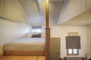 Juniorsvit - havsutsikt | 1 sovrum, sÀngtillbehör av högsta kvalitet och minibar