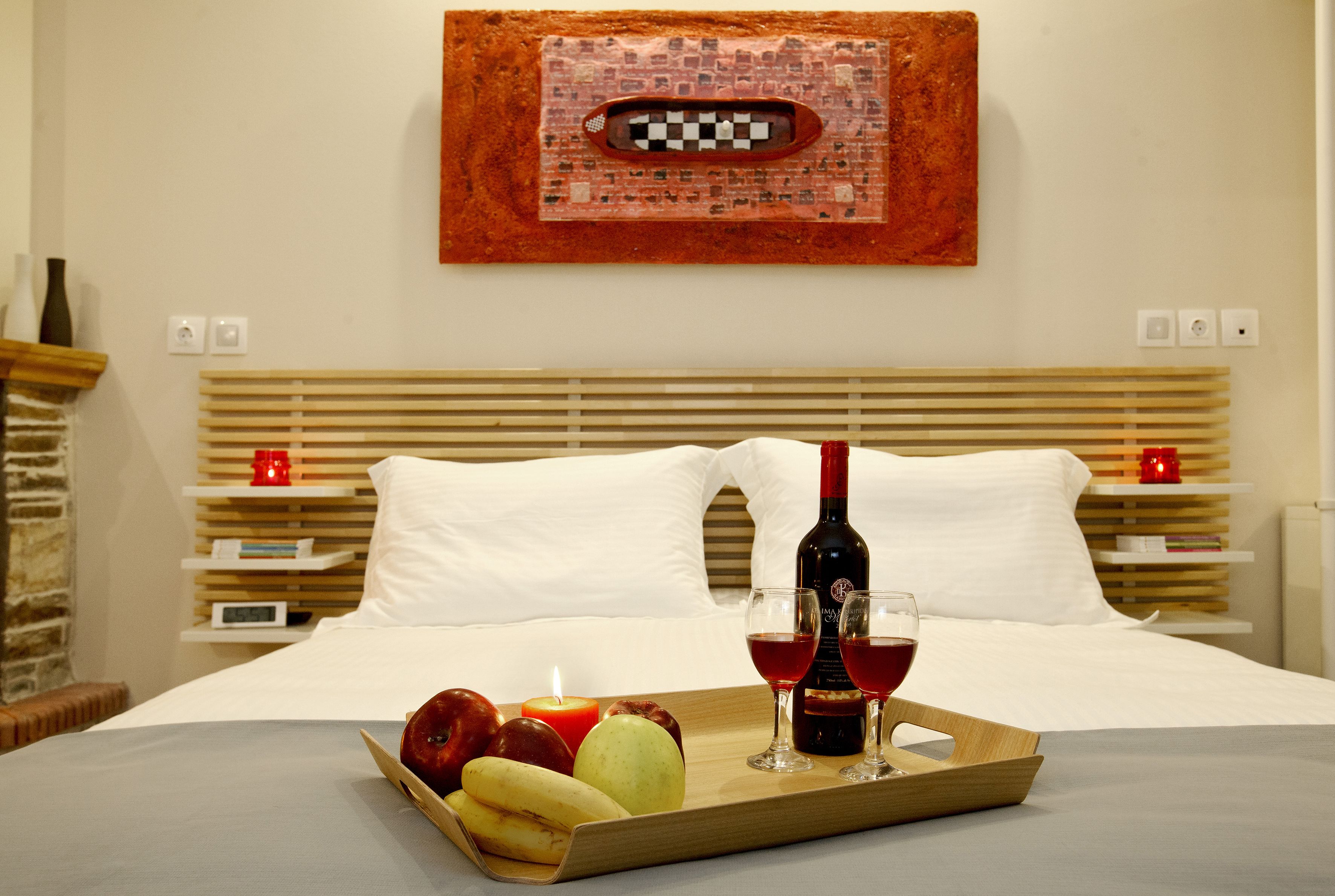 Junior Studio Suite, Garden View | Premium bedding, minibar, in-room safe, individually decorated