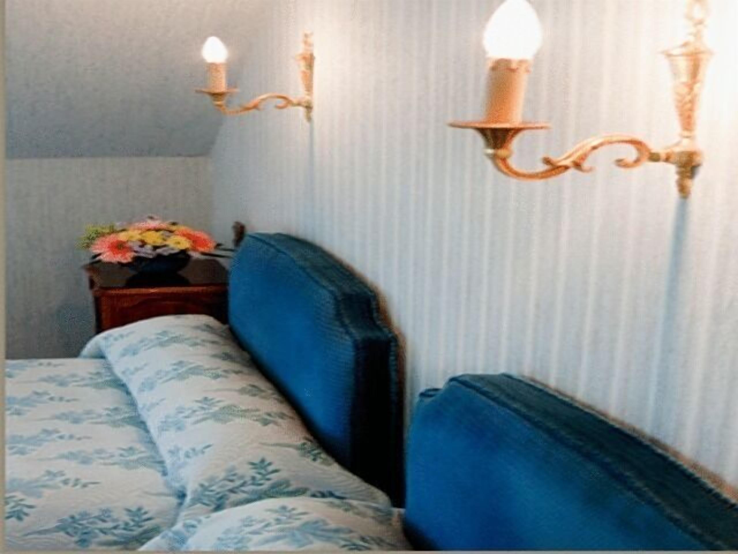 desk, soundproofing, iron/ironing board, cots/infant beds