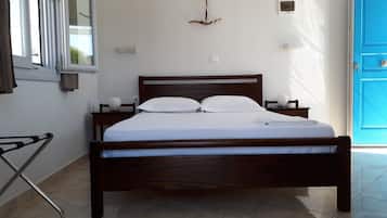 Apartment, 1 Bedroom | Cribs (free), WiFi (free), bed sheets