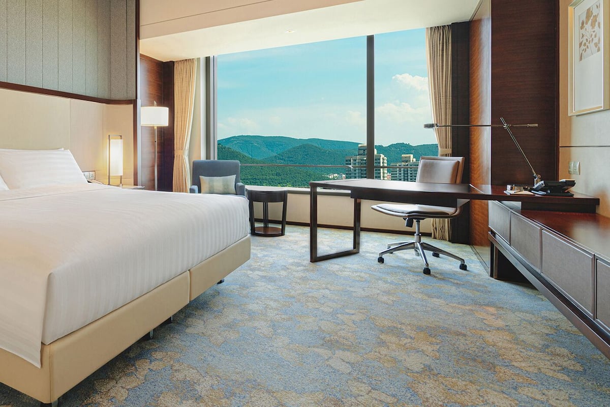 Down duvets, minibar, in-room safe, desk