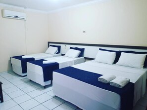 迷你吧、遮光布/窗簾、免費無線上網、床單